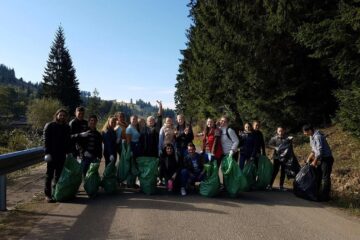 Elevii Liceului Tehnologic ,,Vasile Cocea” au participat la ,,Let’s do it, Moldovița!”