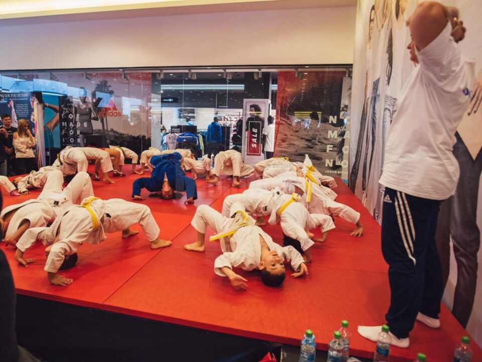 Târgul activităților extrașcolare din Iulius Mall Suceava
