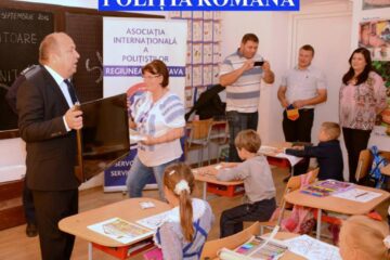 Televizorul donat ieri la Școala din Stroiești