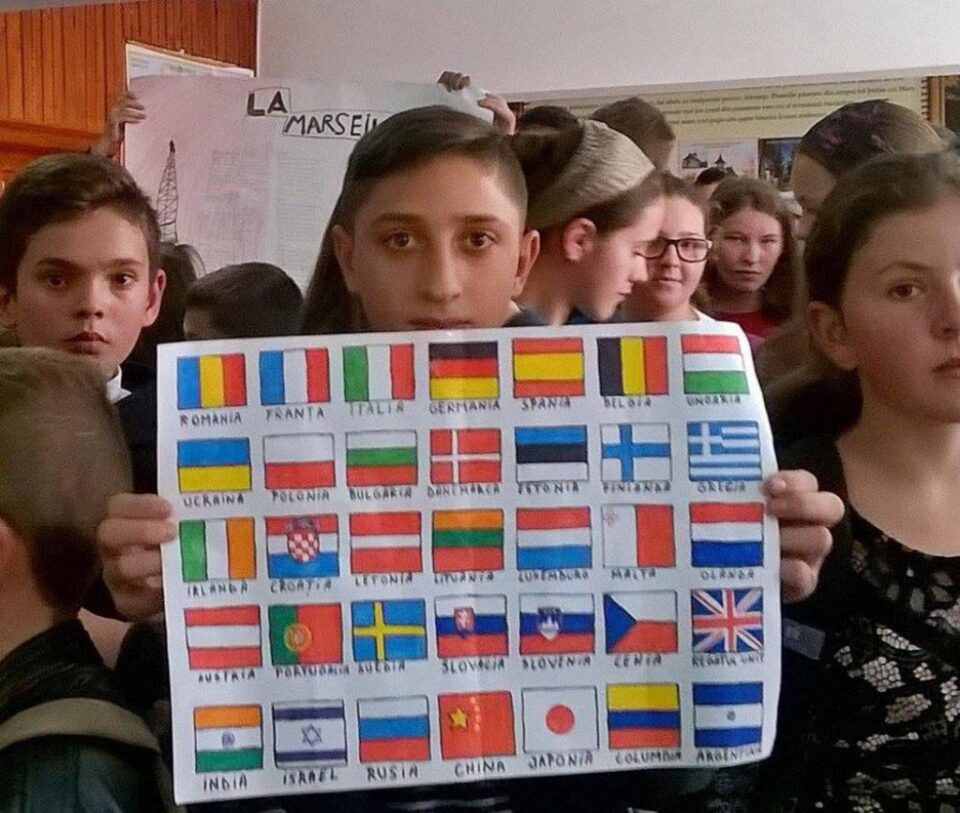 Elevii Liceului Tehnologic Cajvana au sărbătorit Ziua Europeană a Limbilor Străine
