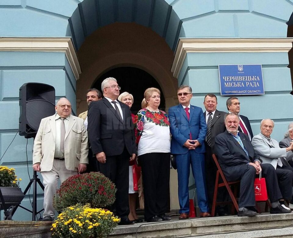 Ion Lungu, prezent la festivitățile organizate cu prilejul evenimentului "Zilele Orașului Cernăuți’ Ion Lungu, prezent la festivitățile organizate cu prilejul evenimentului "Zilele Orașului Cernăuți’