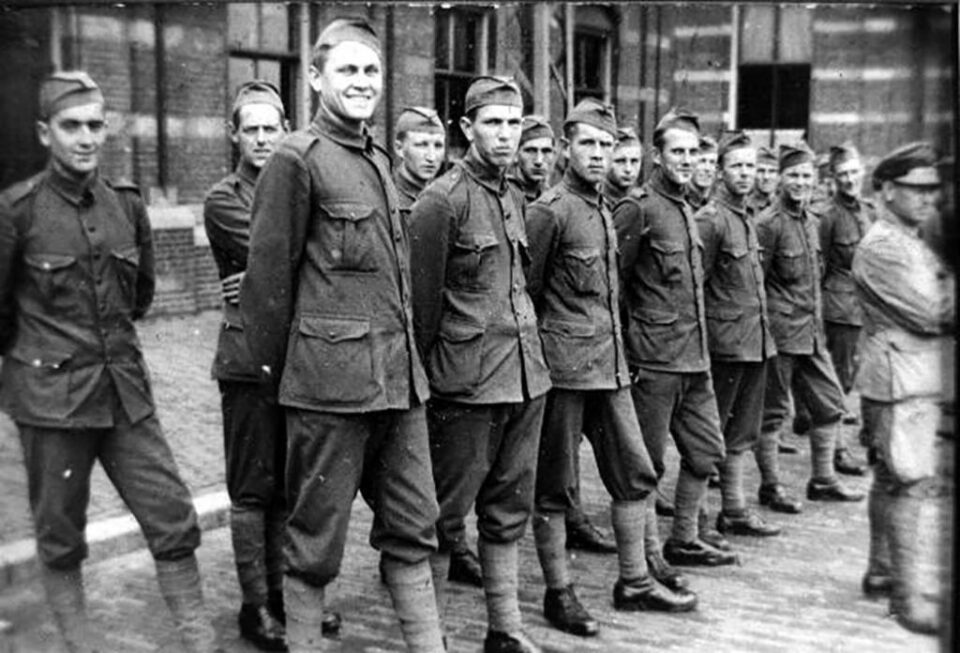 „Recruții contingentului 1948”