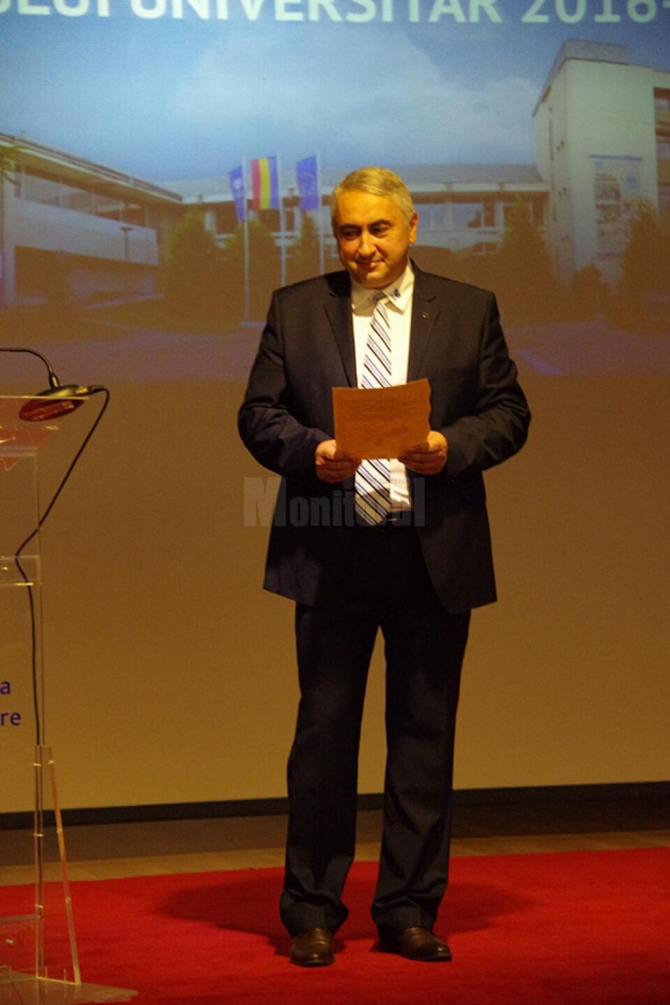 Rectorul Universității „Ștefan cel Mare” Suceava, Valentin Popa