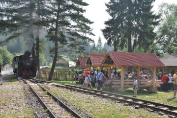 25.000 de turiști s-au plimbat cu Mocănița ”Huțulca” în acest an, însă prelungirea traseului întâmpină tot felul de piedici