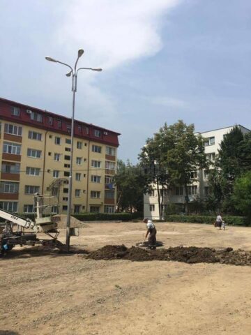 Parcare de reședință de 2.500 de mp, lângă Piața Mică, modernizată complet