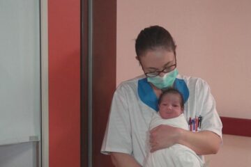 Mattia a avut 3,5 kg și nota 8 la naștere