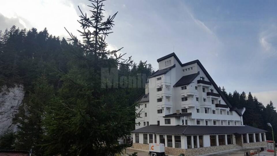 Cabana Rarău va fi redeschisă la finalul acestei luni Cabana Rarău va fi redeschisă la finalul acestei luni