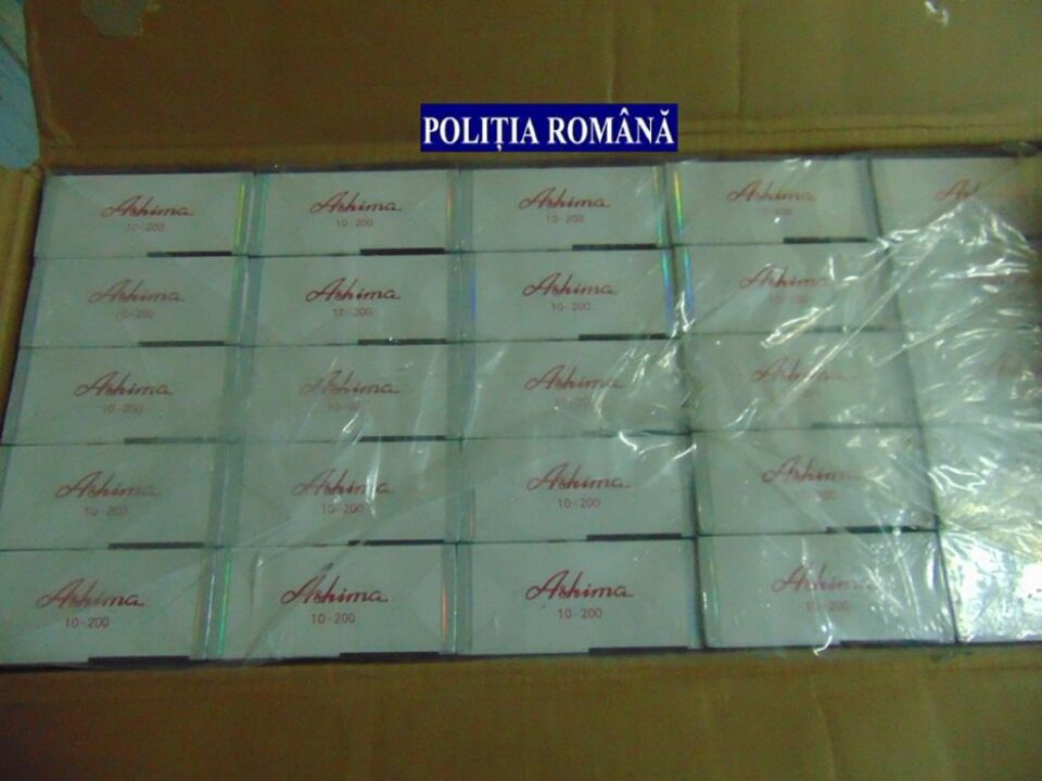 Transport de 2.000 de pachete de țigări de contrabandă, oprit la Izvoarele Sucevei