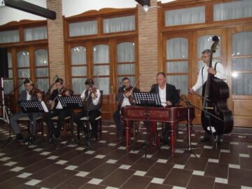 „Zicălașii” au readus la Solca, după un secol, cântecele lăutarilor de odinioară