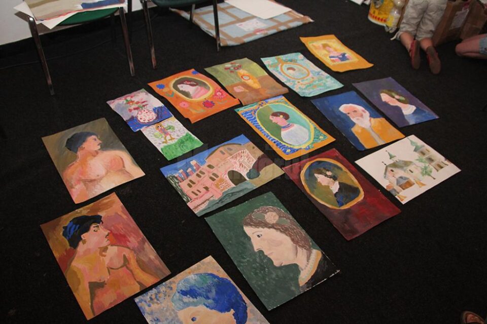 "Din secretele maeștrilor – lumină și culoare"