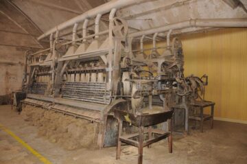 Filatura de In și Cânepă din Fălticeni a rezistat capitalismului și produce astăzi, într-o lună, cât într-o zi din perioada ei de vârf