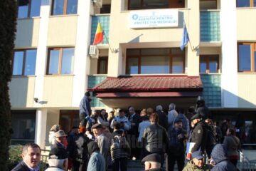 Aglomerație la APM pentru depunerea de dosare pentru „Casa Verde”