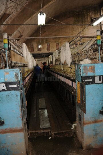 Filatura de In și Cânepă din Fălticeni a rezistat capitalismului și produce astăzi, într-o lună, cât într-o zi din perioada ei de vârf