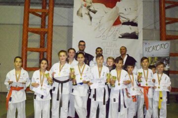 Sportivii pregătiți de sensei George Crăciunescu și Alex Covașă s-au remarcat la Botoșani