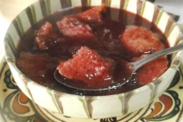 Chisăliță de prune. Foto: pinterest.com