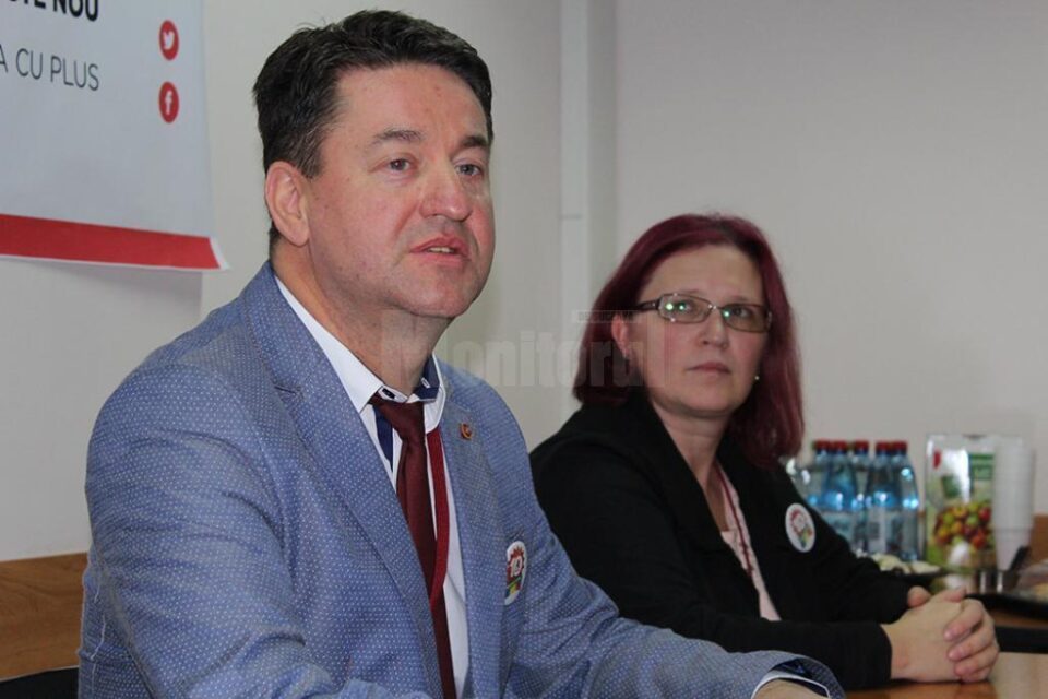 Lucian Vacariu, directorul Auchan Suceava, a invitat sucevenii să depună jetoanele Mobilizatron în urma proiectului pe care vor să îl susțină