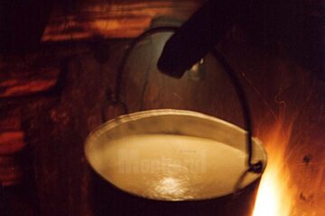 „Românii din munții Dornei” „Românii din munții Dornei”