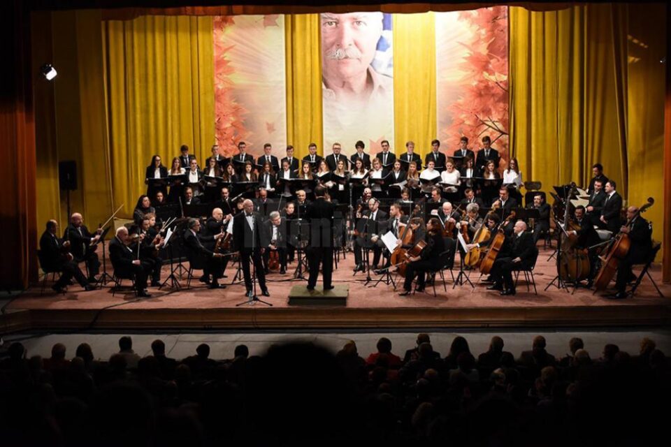 Maestrul Tudor Gheorghe a încântat audiența cu un nou spectacol Toamna Simfonic Aniversar