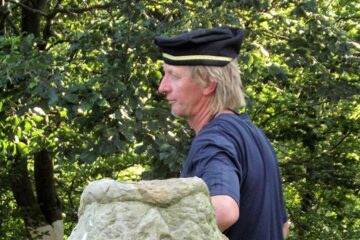 Sculptorul Bolek Maierik