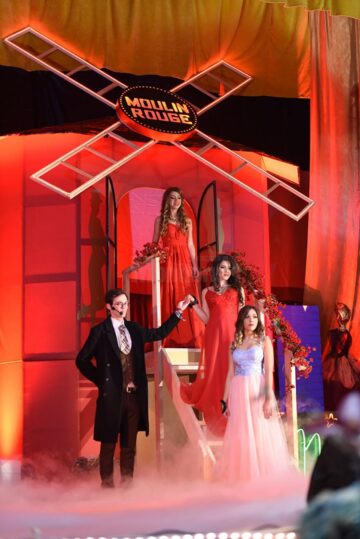 Farmecul Parisului și talentele de la Moulin Rouge, prezente la Balul Bobocilor de la CN „Ștefan cel Mare”. Foto: ArTiStul