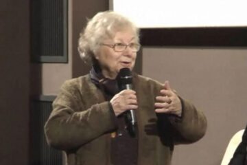 Anne-Marie HOUDEBINE