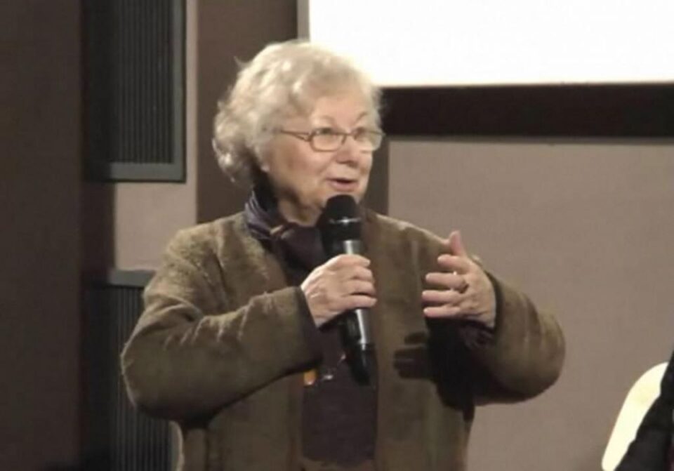 Anne-Marie HOUDEBINE