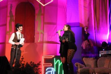 Farmecul Parisului și talentele de la Moulin Rouge, prezente la Balul Bobocilor de la CN „Ștefan cel Mare”. Foto: ArTiStul