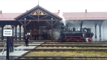 Locomotiva românească în gara Panevezys din Lituania