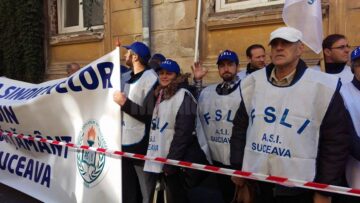 Aproximativ 7.000 de profesori suceveni așteaptă recuperarea unor drepturi bănești