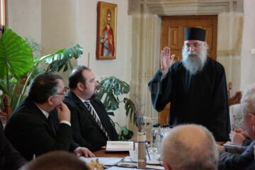 Întâlnirea organizată la Mănăstirea Putna, unde, în martie, au fost prezente nume importante din conducerea CFR Călători și CFR Infrastructură