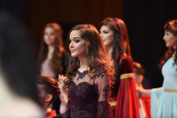 Colegiul Național „Petru Rareș” și-a ales regele și regina la castelul Camelot
