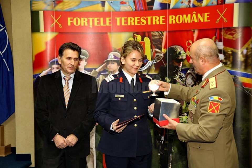 Suceveancă medaliată cu aur la Olimpiada Internațională de Geografie, premiată de Statul Major al Forțelor Terestre