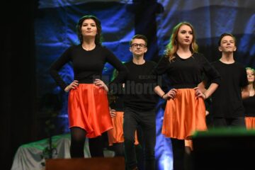 Colegiul Național „Petru Rareș” și-a ales regele și regina la castelul Camelot