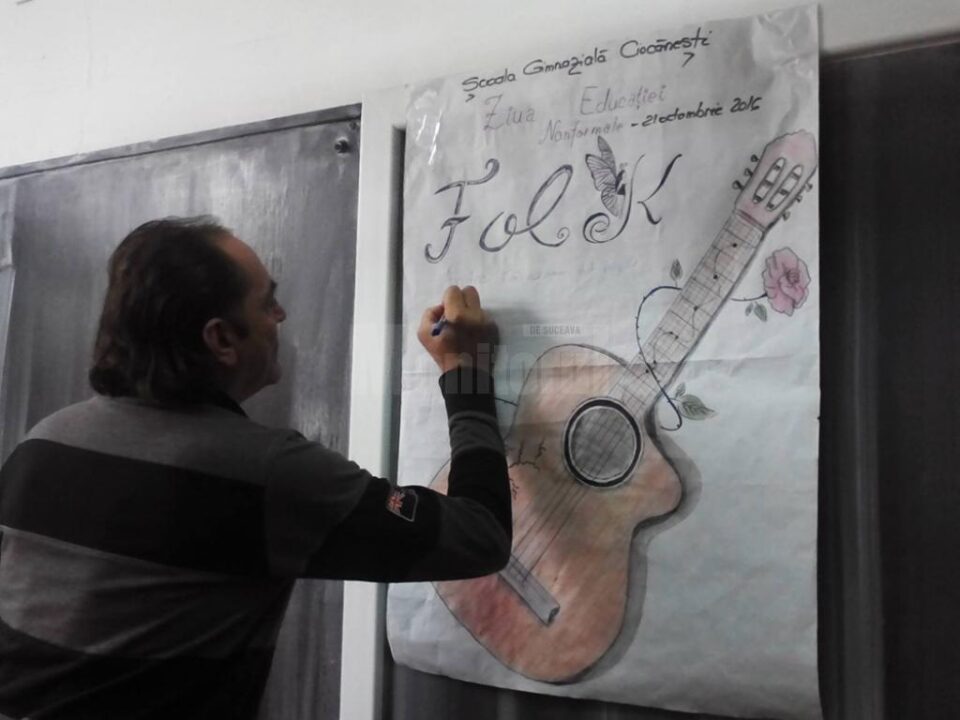 „Ziua Educației Nonformale”, sărbătorită de elevii Școlii Gimnaziale Ciocănești pe acordurile muzicii folk