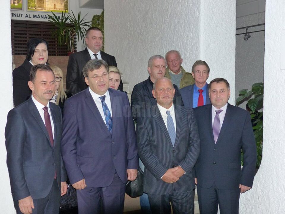 Corneliu Popovici și Aurel Olarean deschid listele PMP Suceava pentru alegerile parlamentare