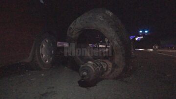 Un autoturism în care se aflau trei jandarmi s-a izbit într-o vacă pe DN 17