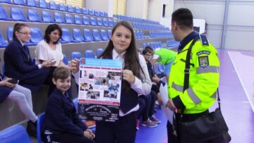 Polițiștii au descins în restaurante și magazine, pentru a preveni vânzarea de alcool și țigări minorilor