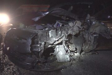 Autoturismul Fiat Bravo în care se aflau cei trei jandarmi