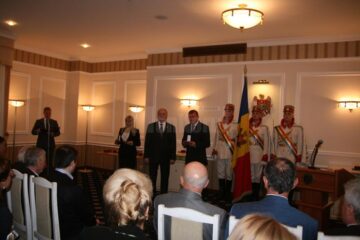 Jurnalistul Sandrinio Neagu a primit Medalia "Mihai Eminescu" din partea președintelui Republicii Moldova