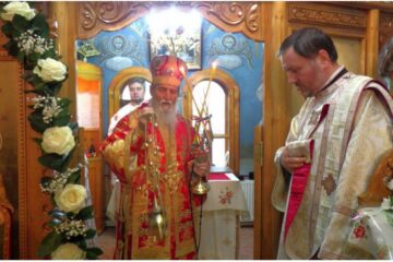 Înaltpreasfințitul Părinte Pimen, Arhiepiscopul Sucevei și Rădăuților, a slujit Sfânta Liturghie în Vatra Dornei, la Mănăstirea de maici „Sfântul Dimitrie“ Foto: ziarullumina.ro