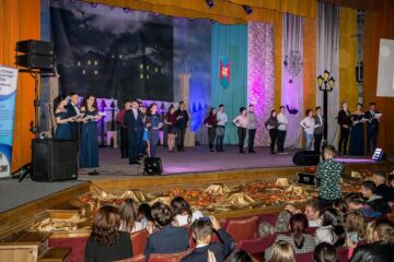 Emilia Colominschi și Iulian Baroiu, Miss și Mr. Boboc la Colegiul Economic ”Dimitrie Cantemir”