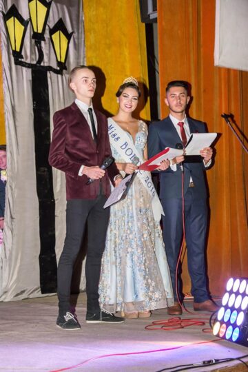 Emilia Colominschi și Iulian Baroiu, Miss și Mr. Boboc la Colegiul Economic ”Dimitrie Cantemir”