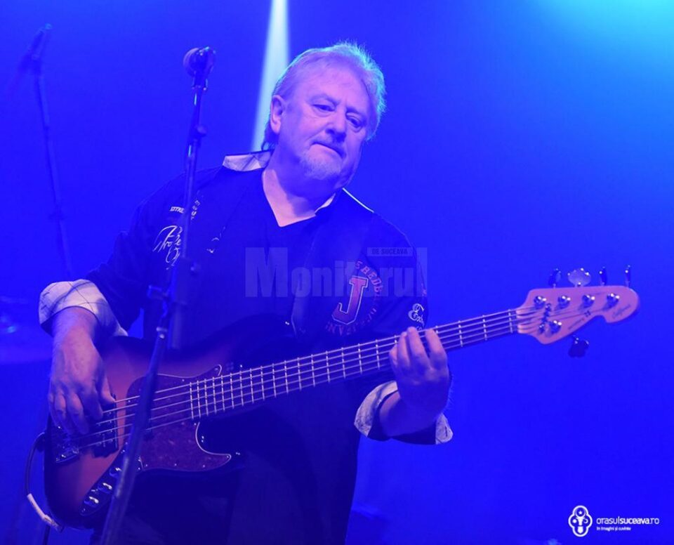 Grupul Pasarea Rock, în concert pe scena Casei de Cultură din Suceava. Foto: orasulsuceava.ro