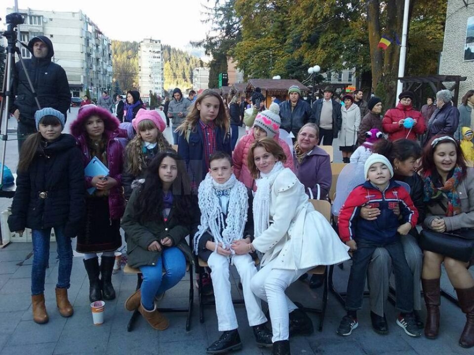 Evenimentul caritabil „Îmbrățișări gratuite”, la Câmpulung Moldovenesc