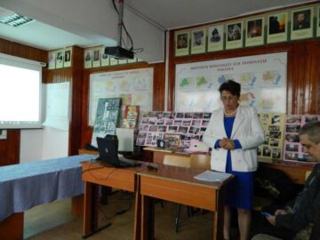 Dezbateri, prezentări, expoziții pe tema educației, la Liceul Tehnologic Cajvana