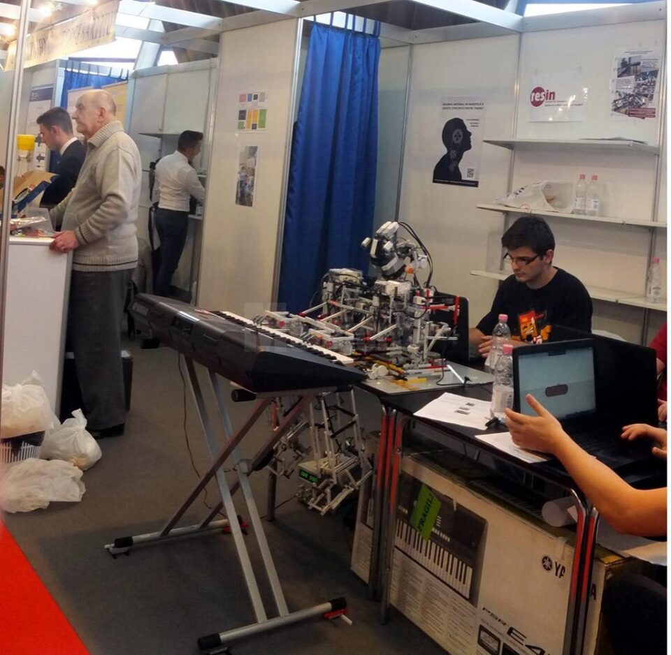 Șapte echipaje de elevi și studenți din județ vor participa la Salonul Național de Inventică pentru Tineret