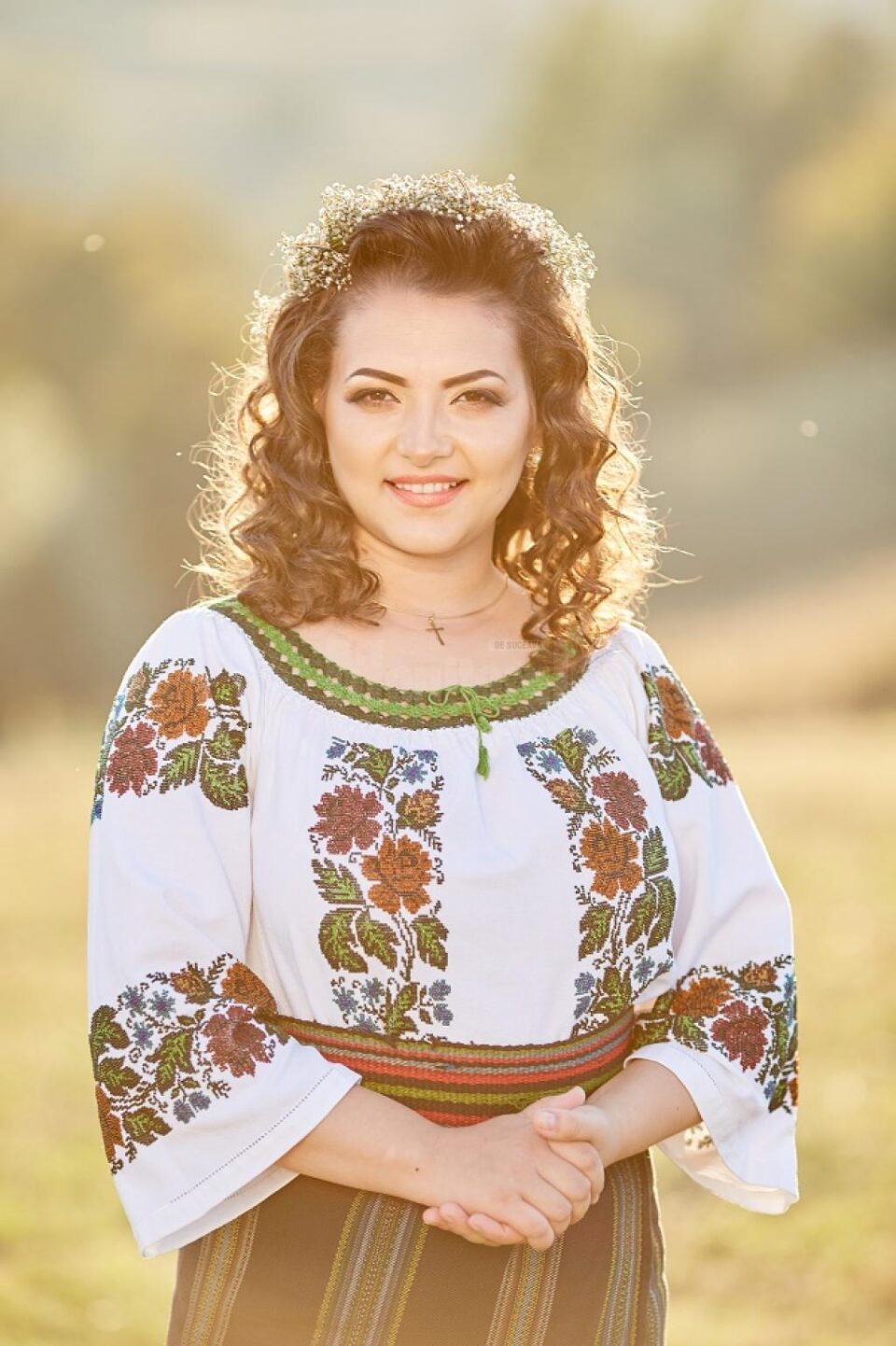 Interpreta de muzică populară din Gura Humorului Laura Olteanu
