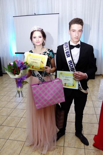 Alexandra Humă și Andrei Busuioc au fost aleși cei mai frumoși boboci