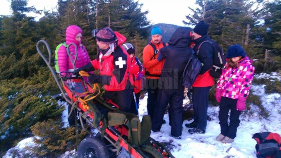 Persoana cu probleme a fost transportată pe o distanță de circa 2,5 km
