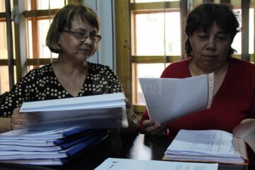 Dosarele cu semnăturile de susținere a inițiativei civice de transfer al parcului Șipote